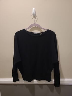 T TAHARI Viscose Blend Dolman Sweater Black Size LG